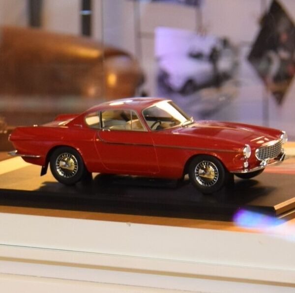 Restauration de la Volvo P1800
